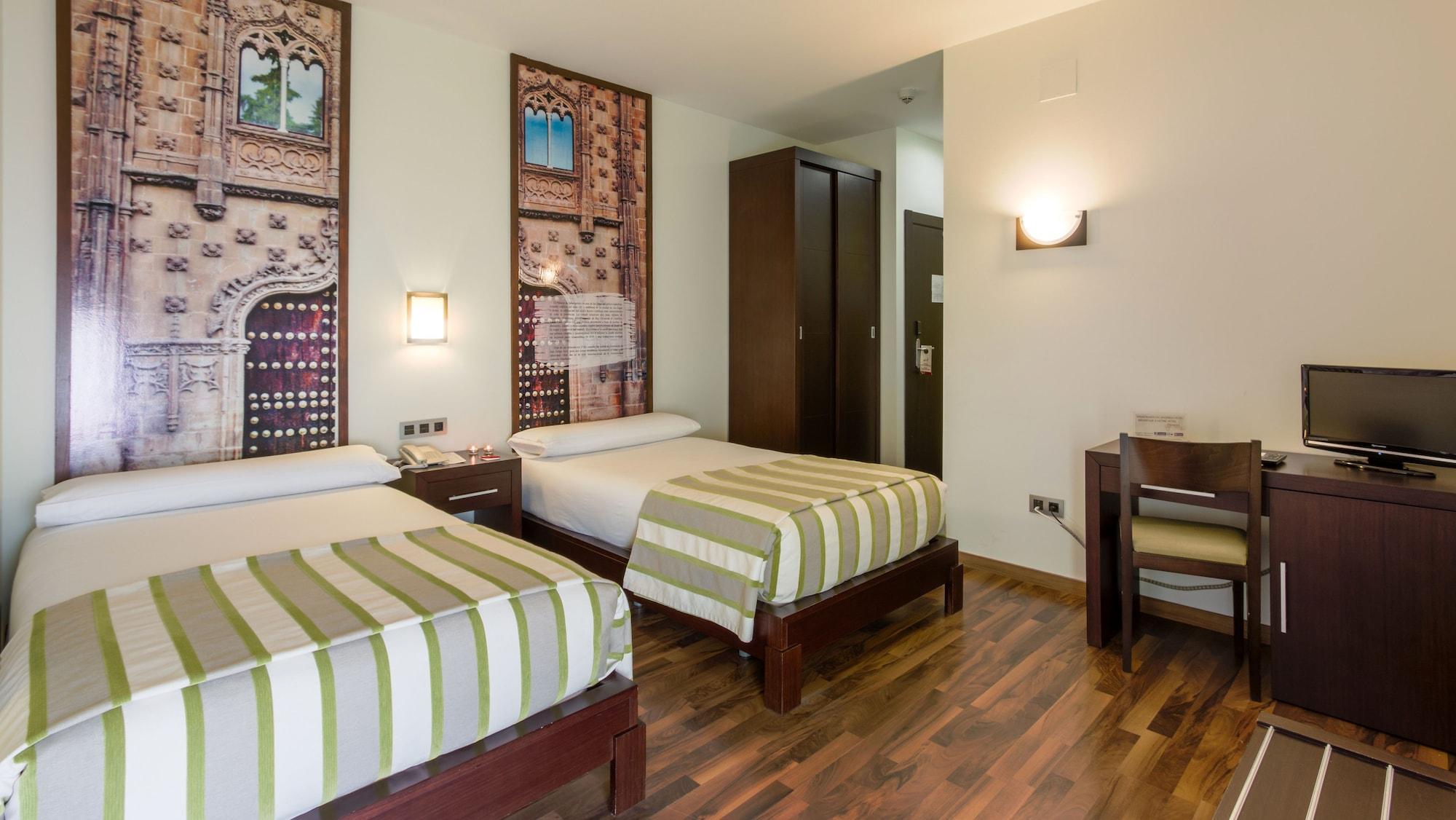 Hostal Aznaitin Baeza Ngoại thất bức ảnh