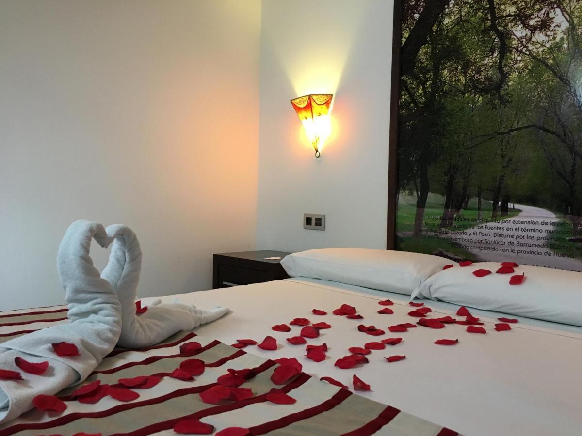 Hostal Aznaitin Baeza Ngoại thất bức ảnh