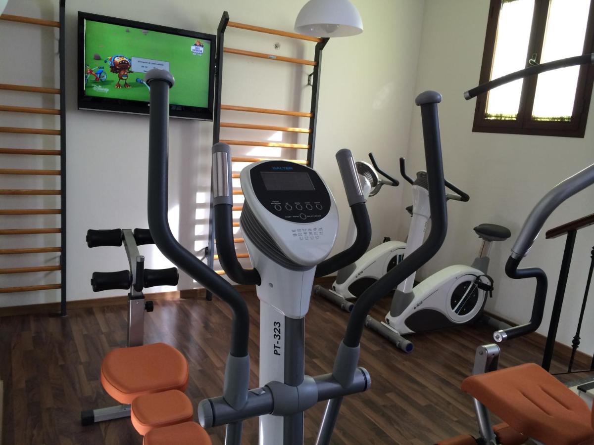 Hostal Aznaitin Baeza Ngoại thất bức ảnh