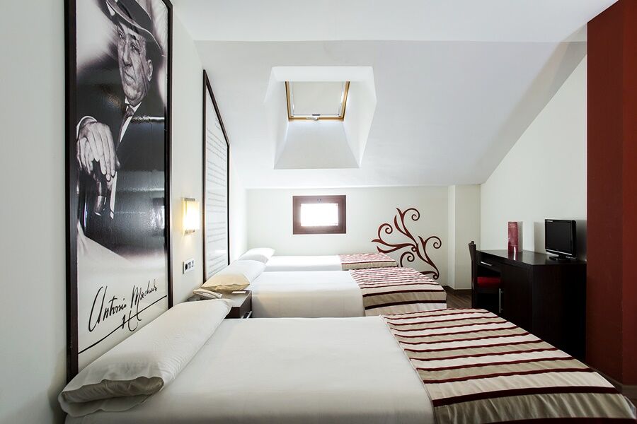 Hostal Aznaitin Baeza Ngoại thất bức ảnh